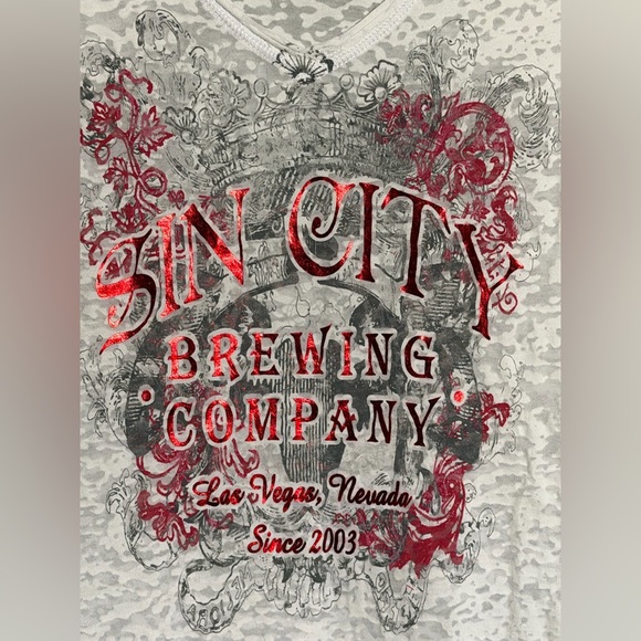 Sin City Brewing Company White & Red tee - Picture 5 of 10